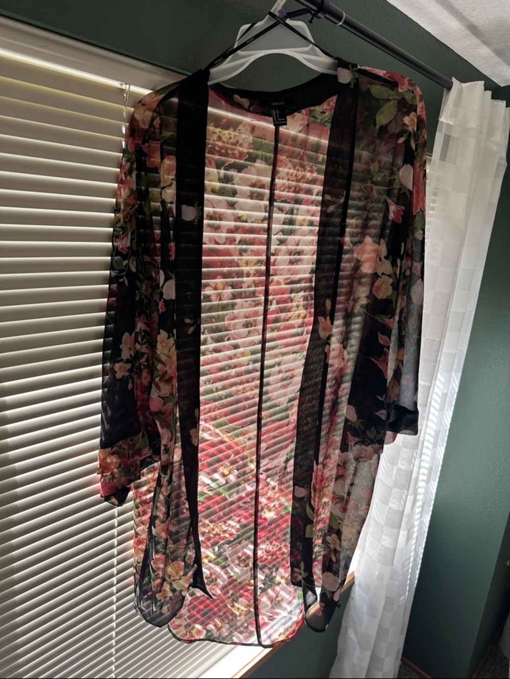Forever 21 Black Sheer Floral Long Sleeve Kimono